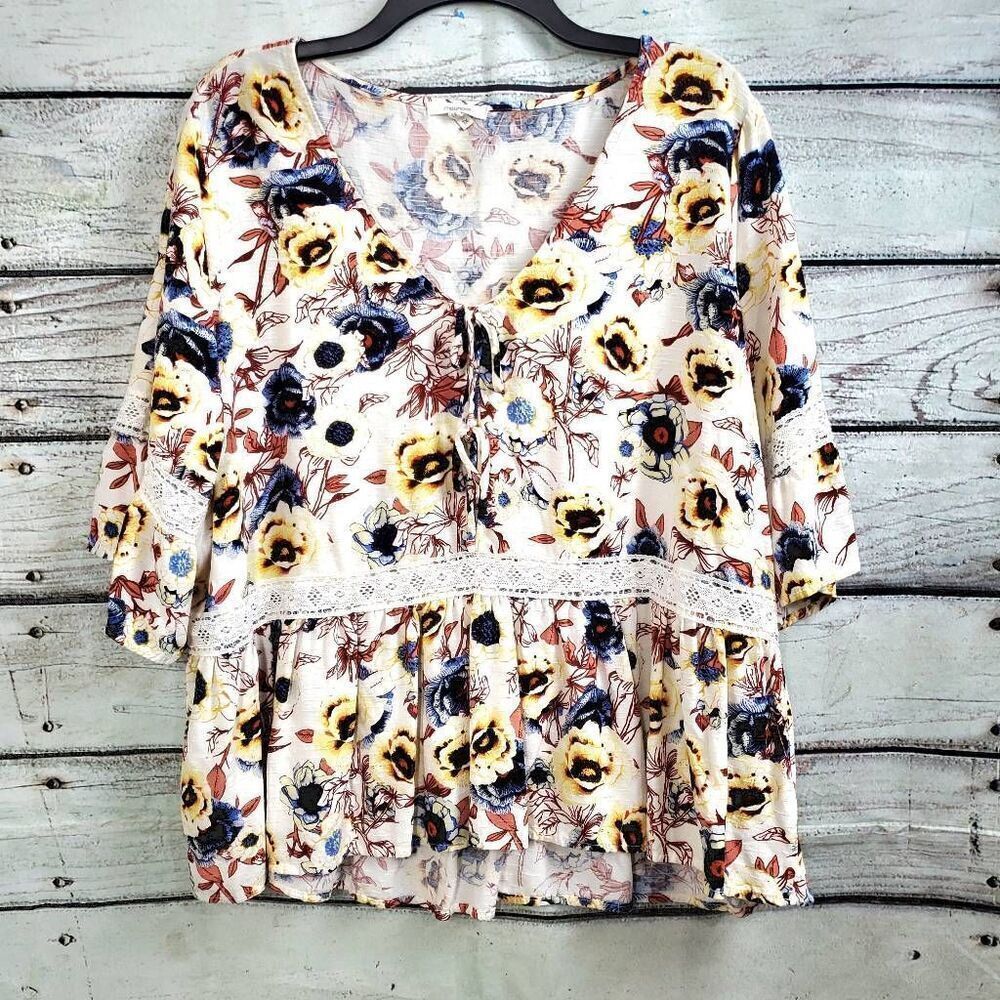 Maurices 1x Plus White Floral Peplum Blouse Top